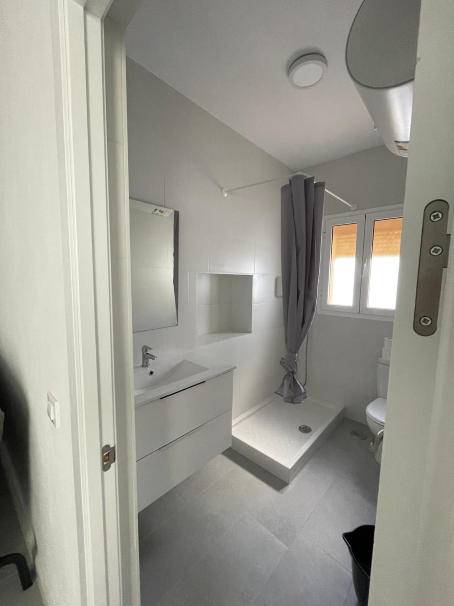 Ch II Apartments Zona De Ocio Nocturno Кониль-де-ла-Фронтера Экстерьер фото