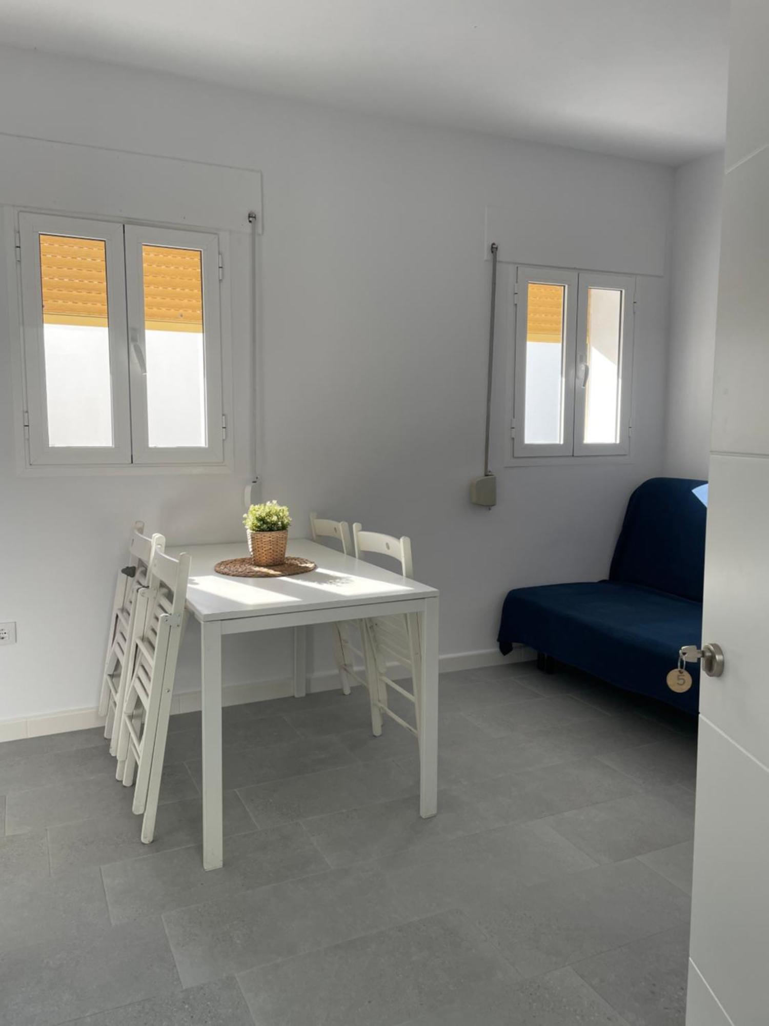 Ch II Apartments Zona De Ocio Nocturno Кониль-де-ла-Фронтера Экстерьер фото