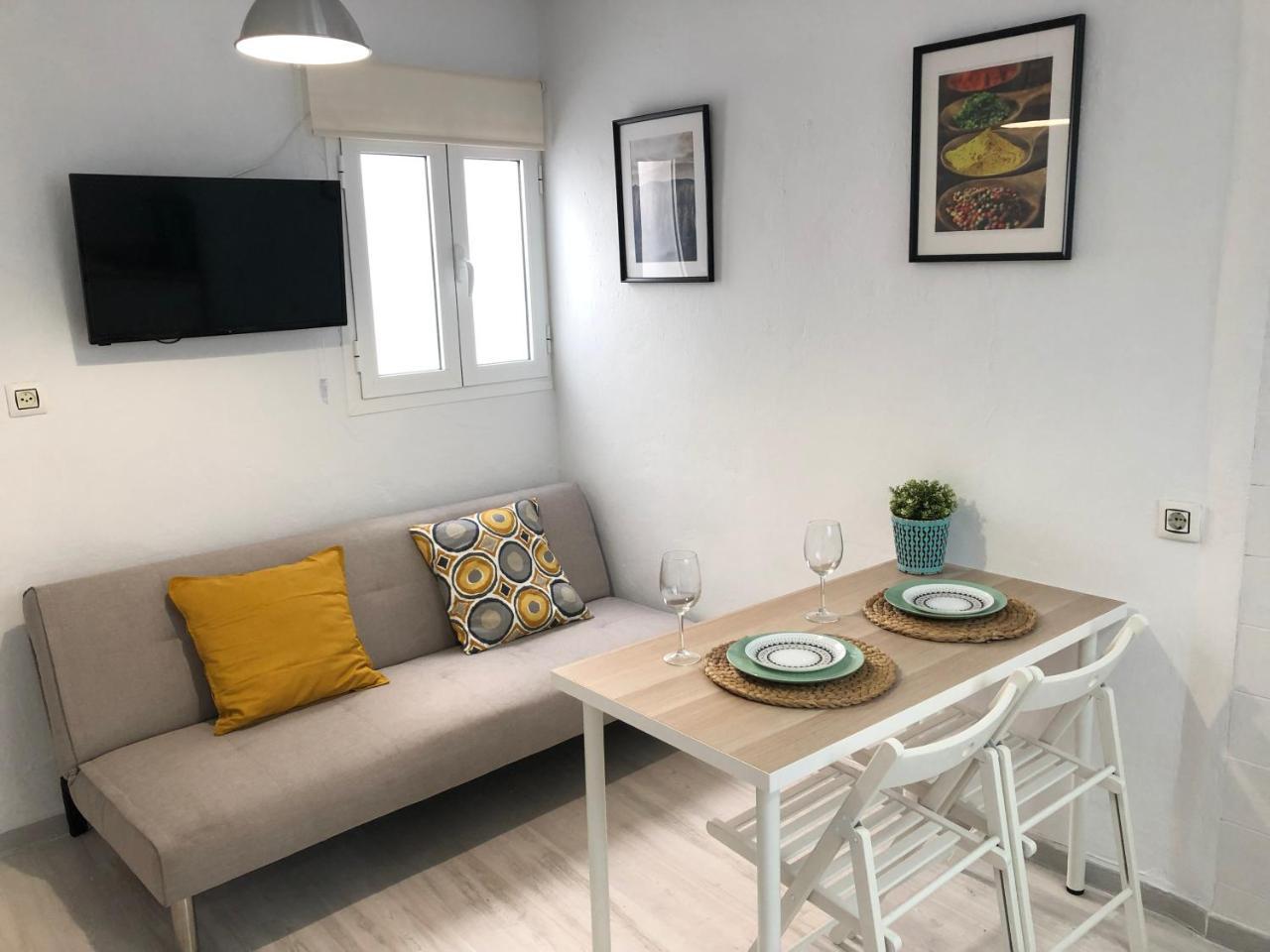 Ch II Apartments Zona De Ocio Nocturno Кониль-де-ла-Фронтера Экстерьер фото